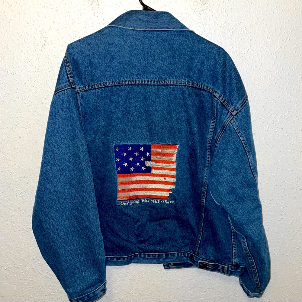 RARE VTG IMUS Flannel Lined Medium Wash Denim Embroidered American Flag …